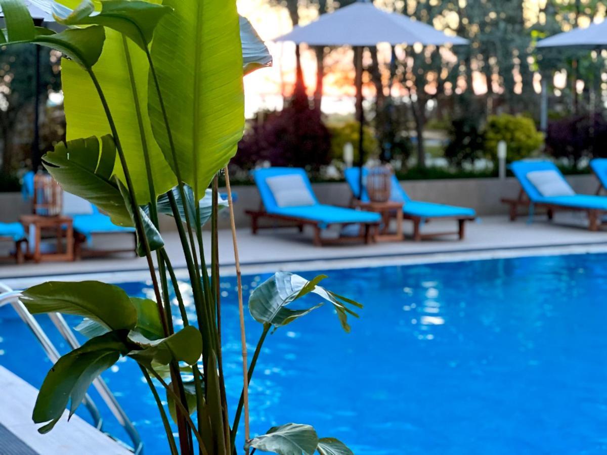 Marbella Beach Hotel Голем Экстерьер фото